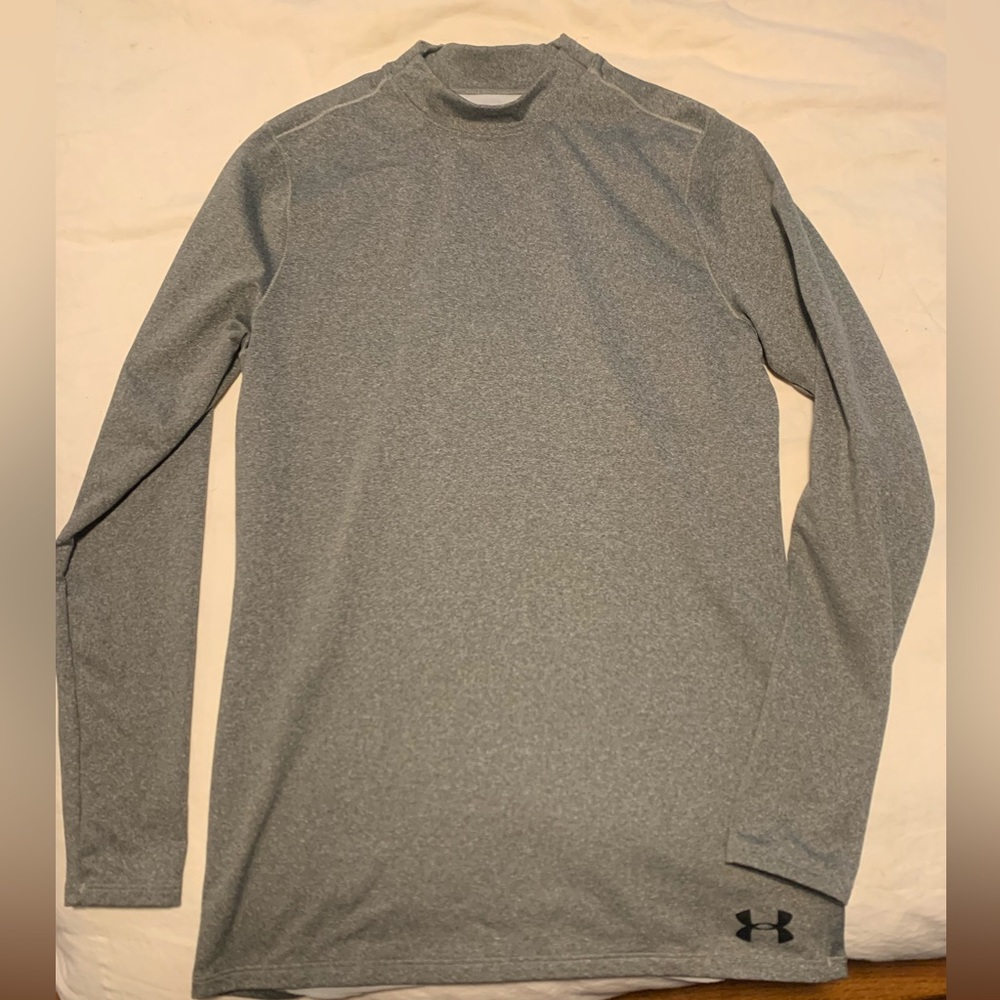 Under Armour, men’s cold gear mock neck, Medium